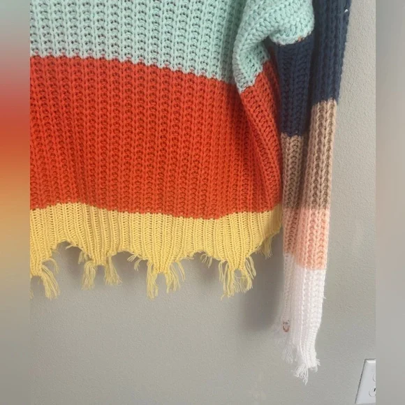 Miracle Boutique Sweater - Picture 3 of 3